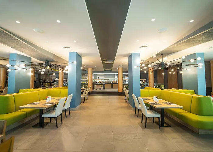 Hvd Club Bor Ultra - Private & Free Parking Otel