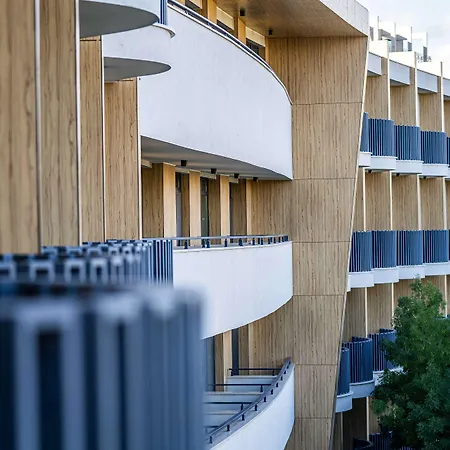 Отель Hvd Club Bor Ultra - Private & Free Parking Солнечный берег