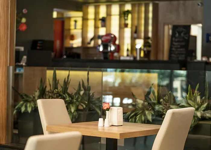 Готель Hvd Club Bor Ultra - Private & Free Parking Сонячний Берег