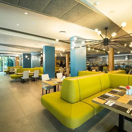 Hvd Club Bor Ultra - Private & Free Parking Hotell