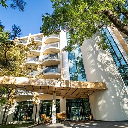 Hvd Club Bor Ultra - Private & Free Parking Hotel