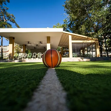 Hvd Club Bor Ultra - Private & Free Parking Szálloda