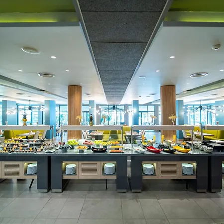 Hvd Club Bor Ultra - Private & Free Parking Szálloda