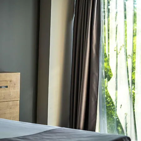 Hvd Club Bor Ultra - Private & Free Parking Szálloda