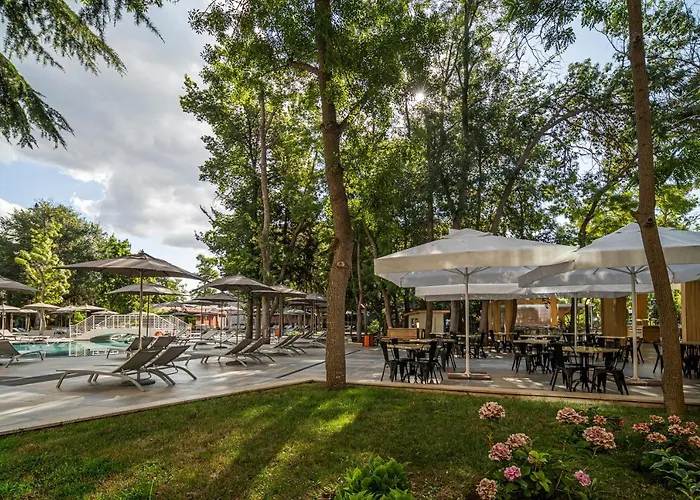 מלון Hvd Club Bor Ultra - Private & Free Parking 4*