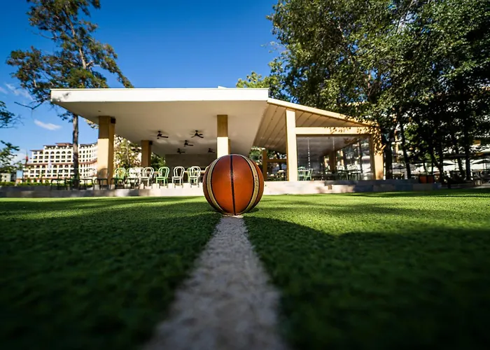 Hvd Club Bor Ultra - Private & Free Parking Hotel